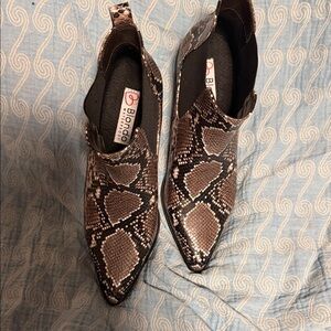Blondo Emelia Waterproof Chelsea Bootie Brown Snake Print